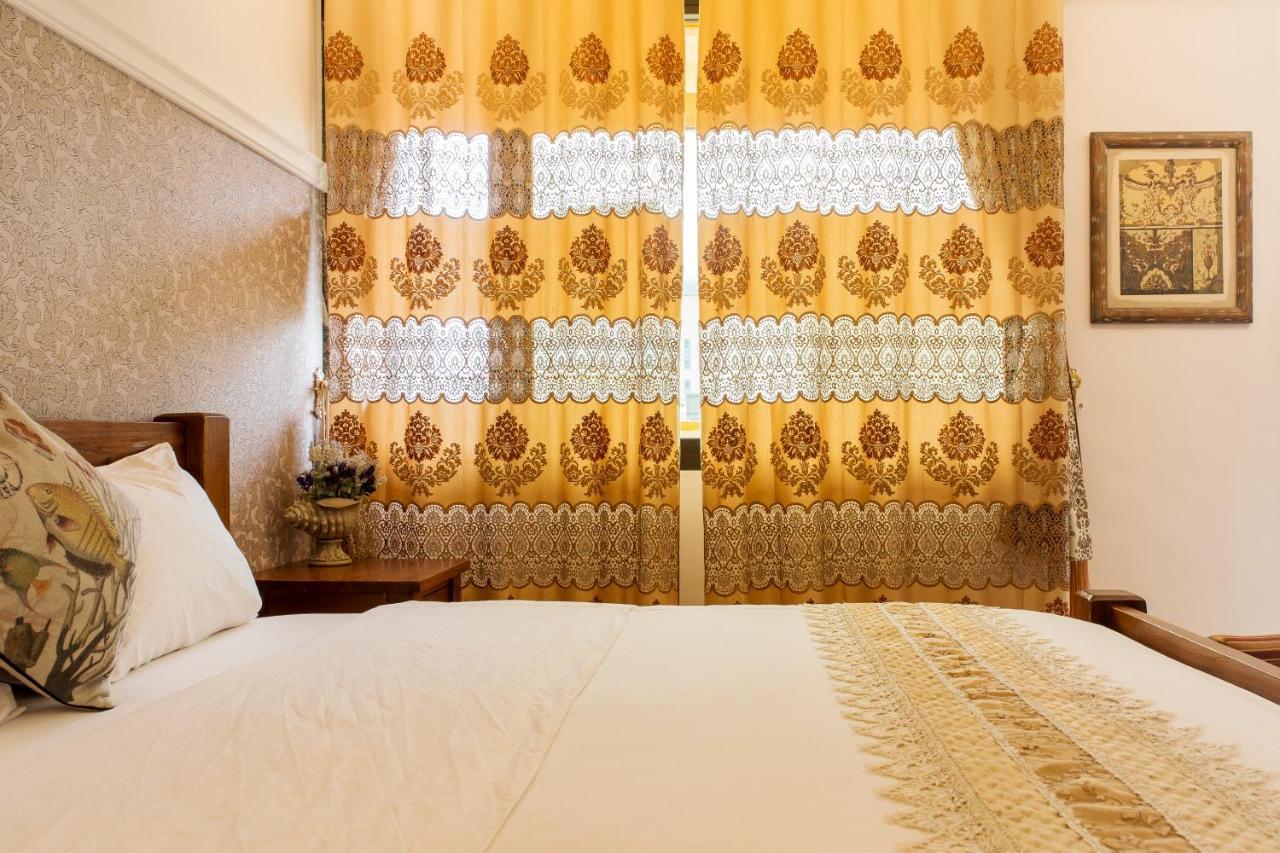 مدينة هوالين Hometown B&B المظهر الخارجي الصورة